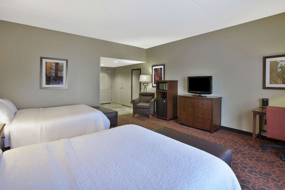 Room, 2 Queen Beds, Accessible, Non Smoking