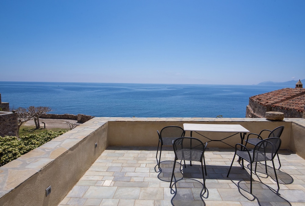 Junior Suite, 2 Bedrooms, Balcony, Sea View photo 2