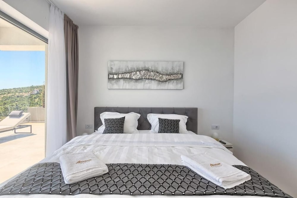 Villa, 4 Bedrooms