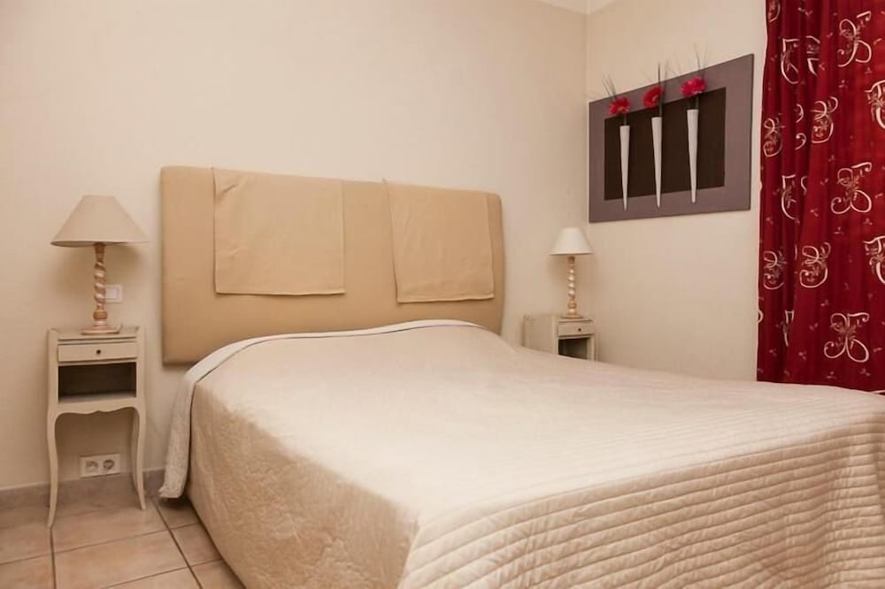 Comfort Double or Twin Room, Private Bathroom, City View (Chambre Double ou twin,vue village) photo 1