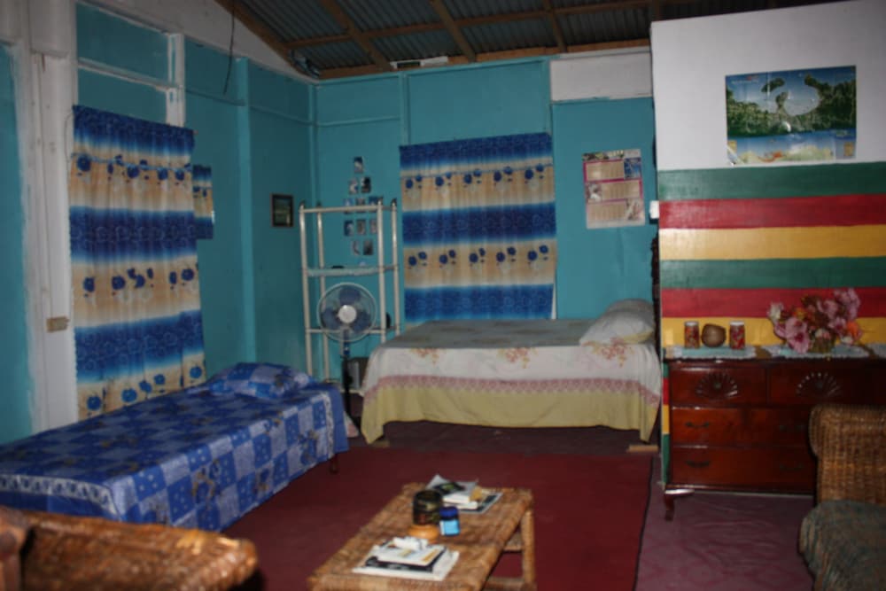 Comfort Duplex, 2 Bedrooms, Hill View, Mountainside photo 2