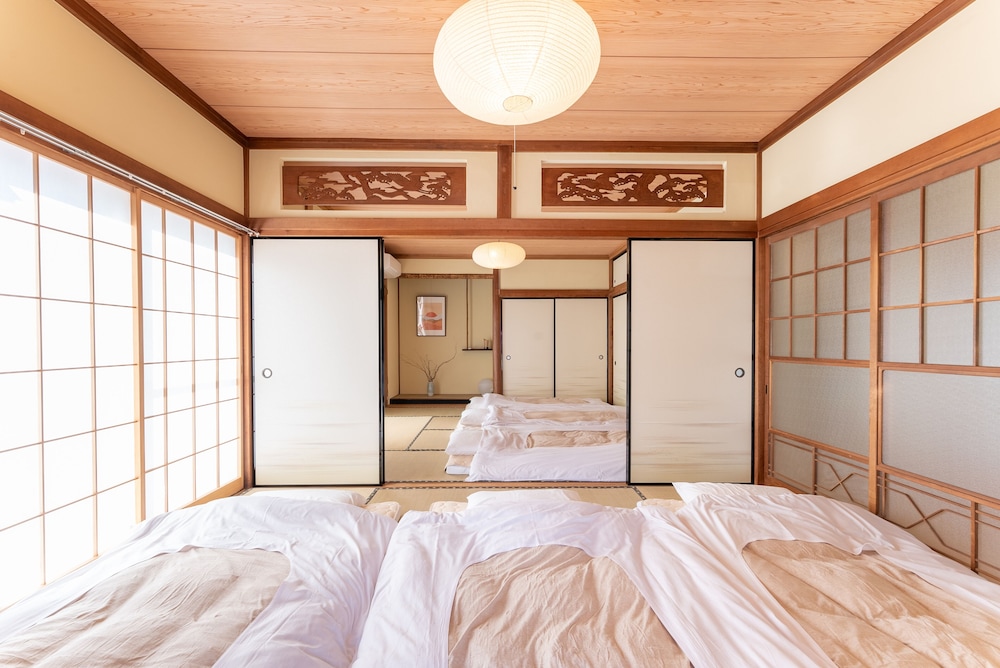 Traditional House - Photo 36