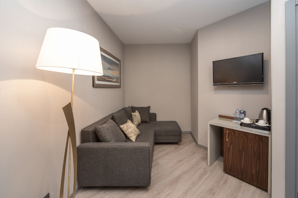 Premium Room, Multiple Beds, Non Smoking, Balcony (Chamber) photo 3