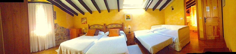 Quadruple Room photo 3