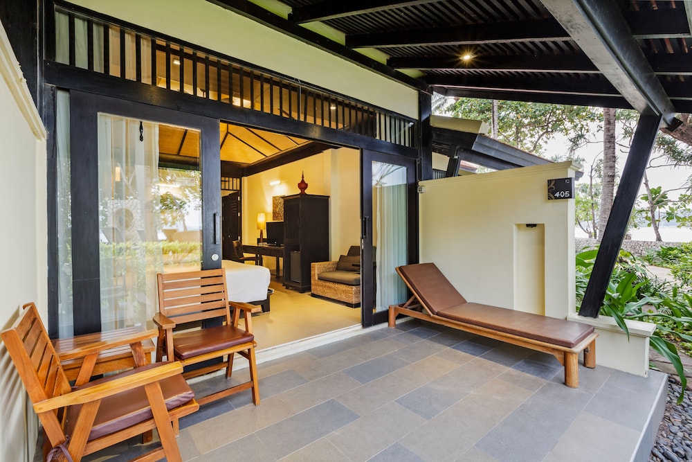 Deluxe Room, Sea View - Photo 14