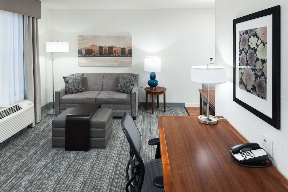 Studio, 1 Queen Bed, Accessible (Mobility & Hearing, Roll-in Shower) - Photo 3