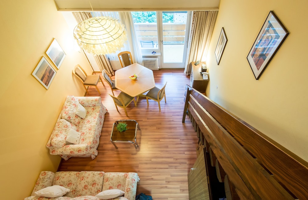 Family Duplex - Photo 10