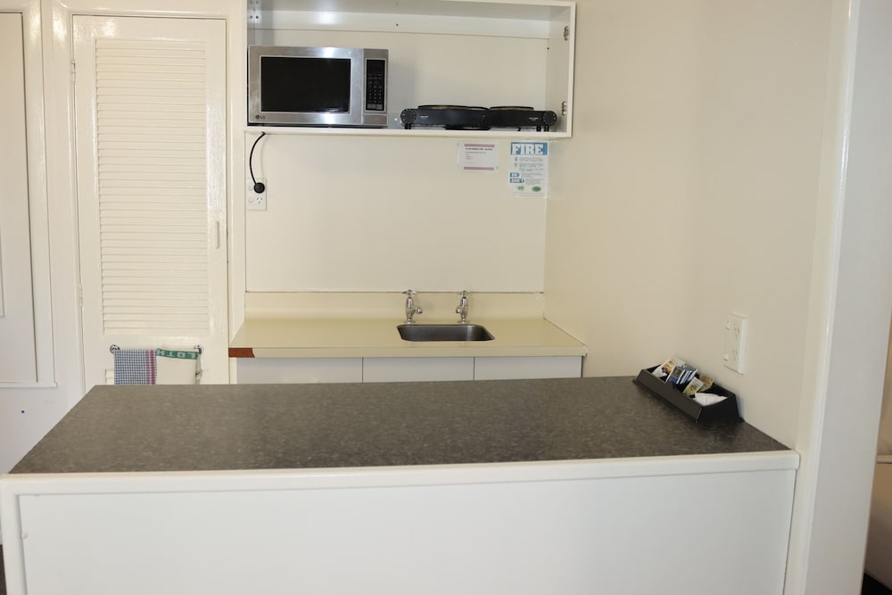 1 Bedroom Apartment photo 2