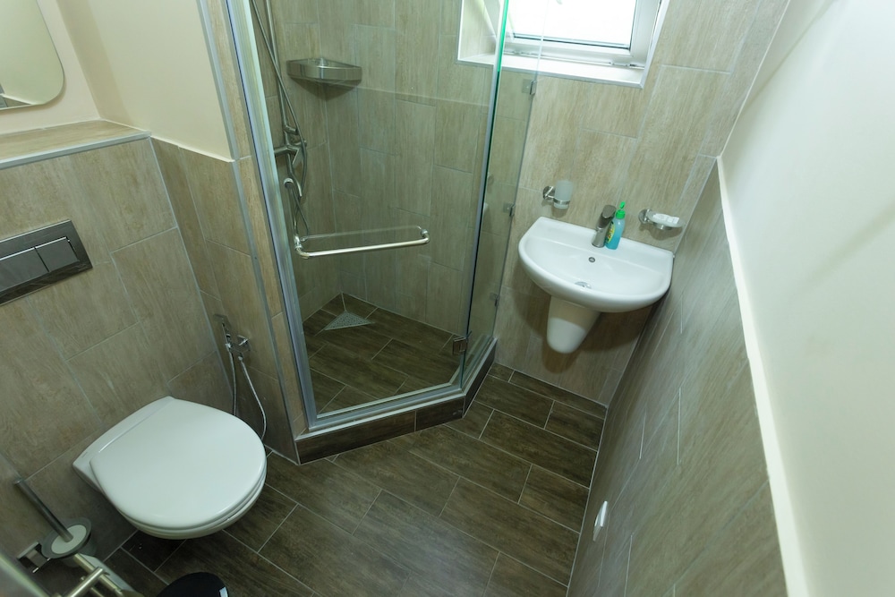 Economy Twin Room