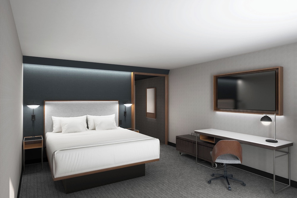 Room, 1 King Bed - Photo 2