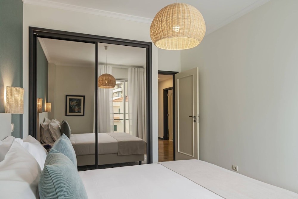 Basic Apartment, Multiple Beds, Sea View
