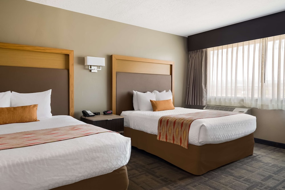 Suite, 2 Queen Beds, Non Smoking, Kitchenette (Larger Room)