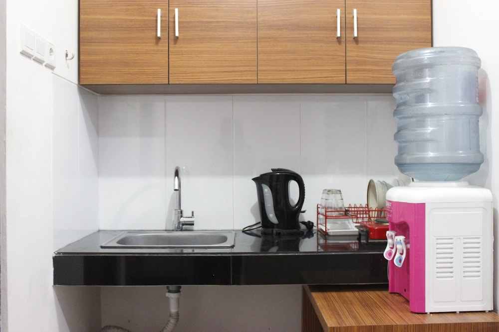 Room - Photo 13