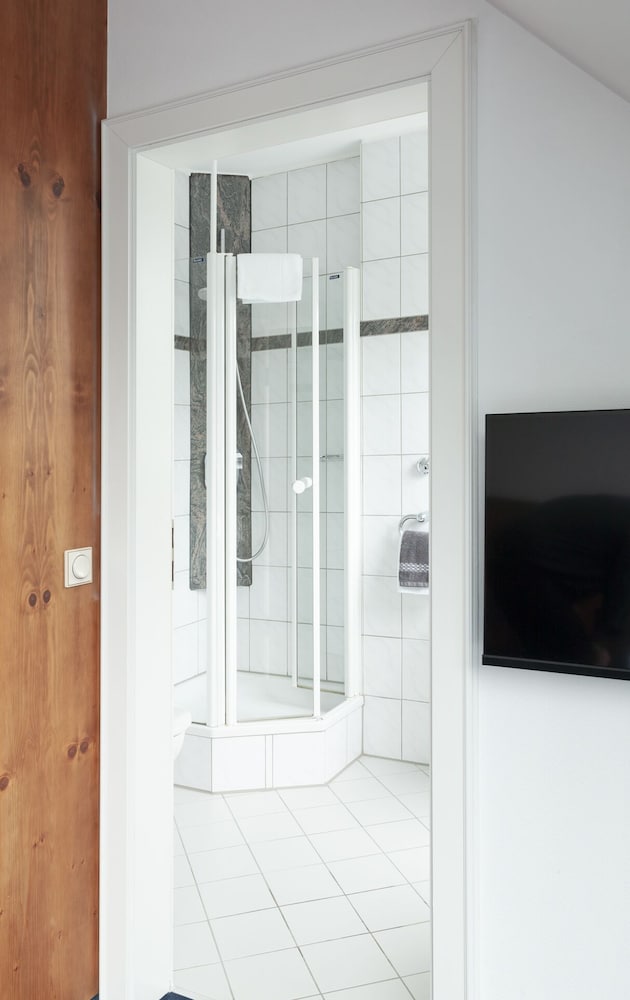 Standard Single Room, Ensuite photo 1