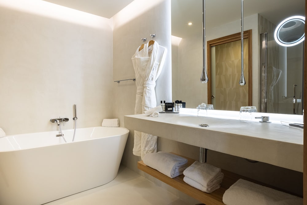Superior Suite, Balcony, Sea View - Photo 5