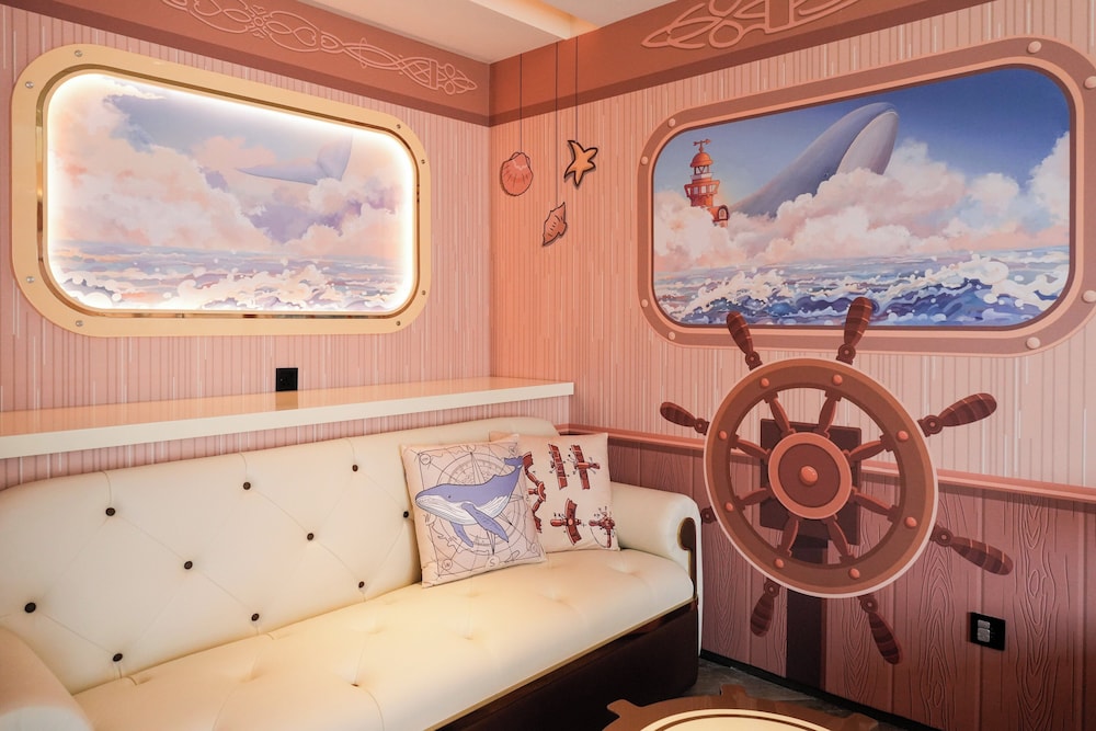 Suite (Aden Kids Theme) photo 3