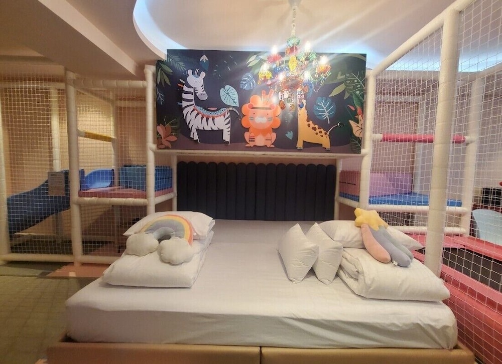 Kids S Class - Tropical - Photo 1