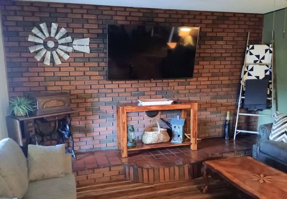 Family Apartment, Mountain View