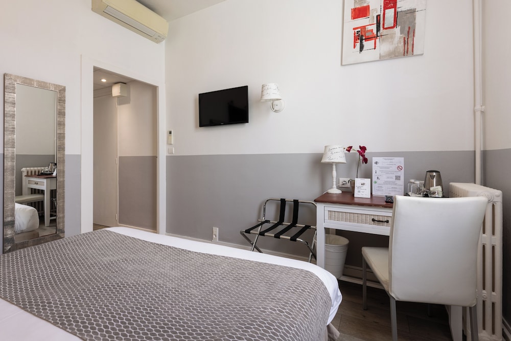 Standard Double Room Single Use, Air conditioning, photo 6