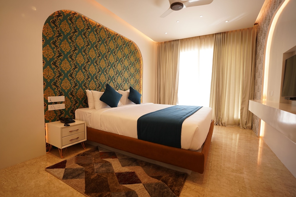 Deluxe Suite
