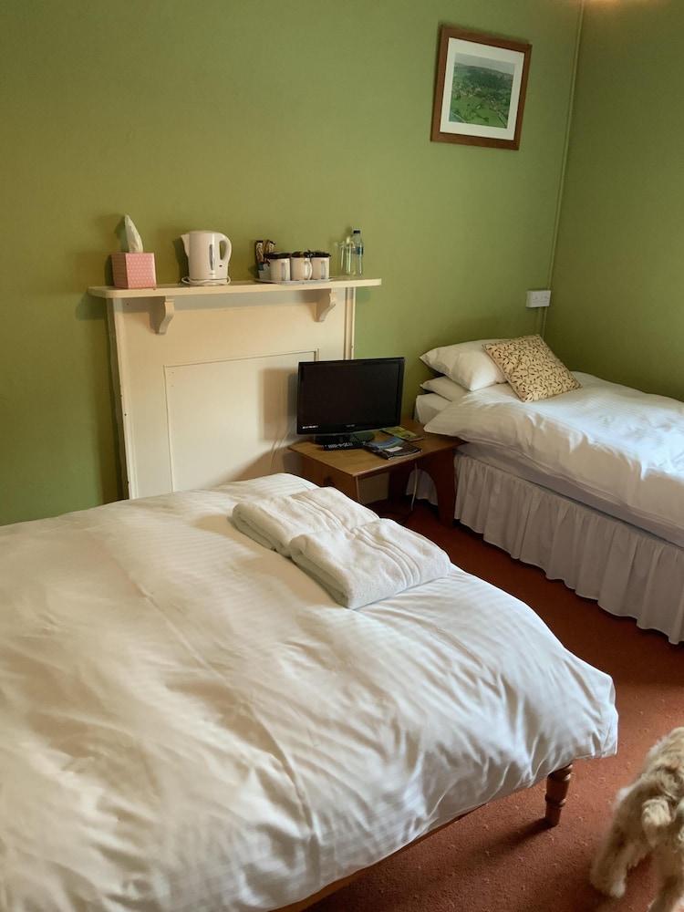 Standard Triple Room, Ensuite (Room 1) - Photo 3