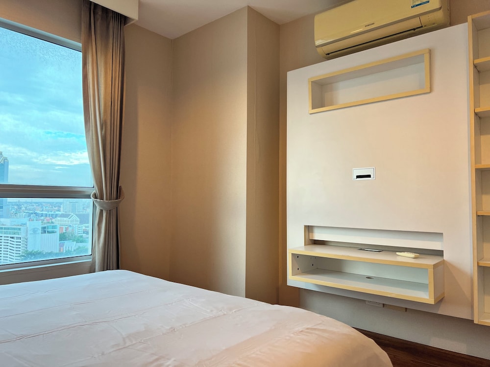 Elite Condo, 2 Bedrooms, Non Smoking, Pool Access photo 3