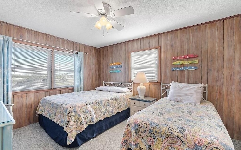 House, 4 Bedrooms photo 1