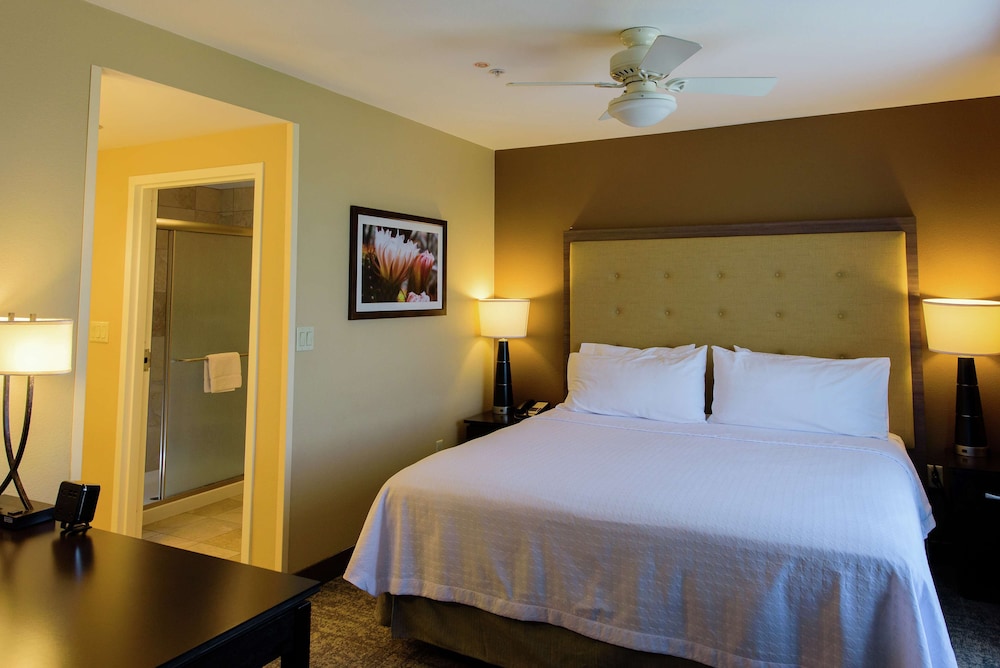 Suite, Accessible, Non Smoking - Photo 2