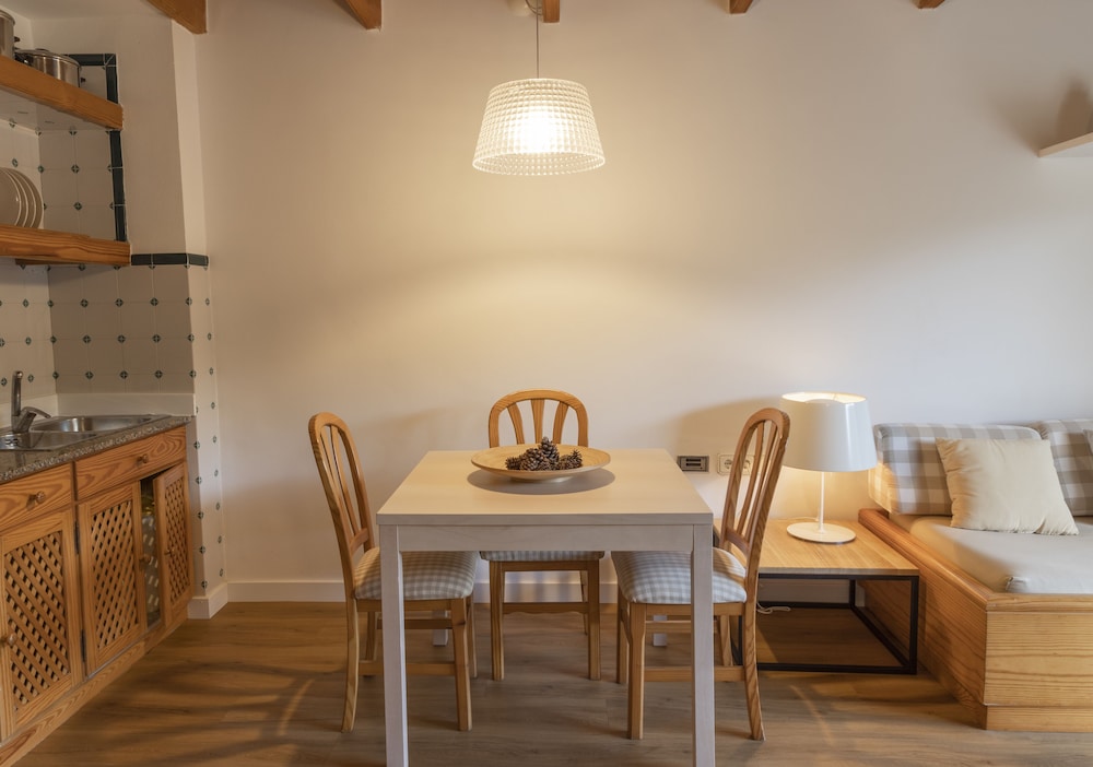Apartment, 1 Bedroom, Balcony, Valley View (2 adults + 2 children) - Photo 4