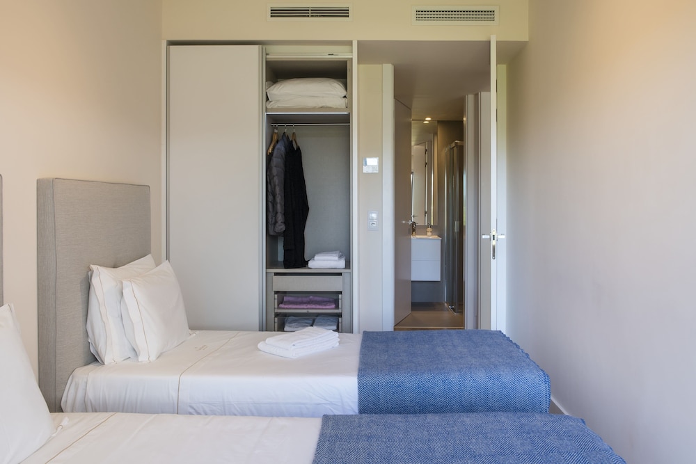 Standard Apartment, 2 Bedrooms, River View photo 3
