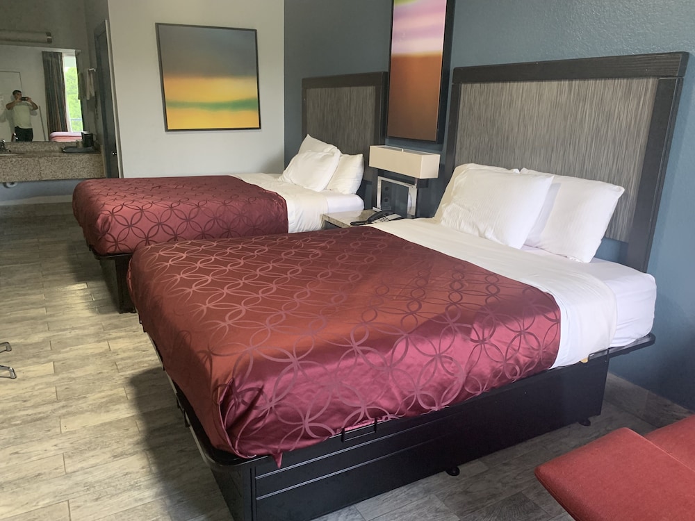 Standard Room, 2 Queen Beds Smoking