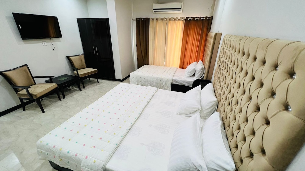 Comfort Triple Room