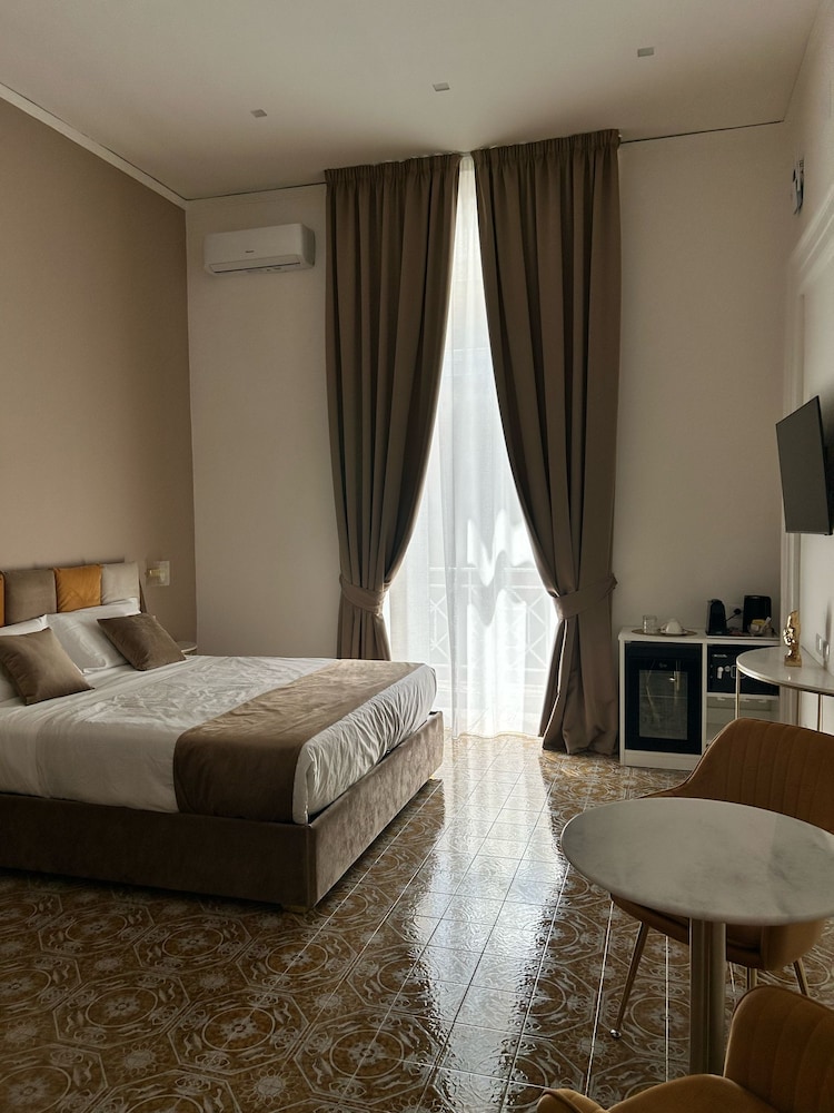 Superior Quadruple Room, Balcony, City View