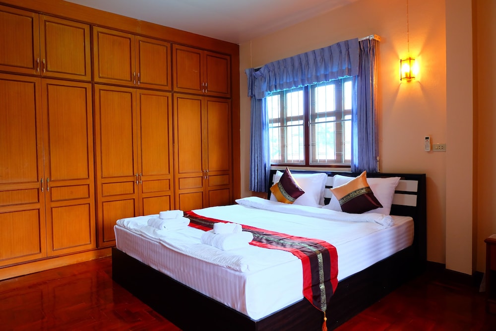 Standard Double Room photo 2