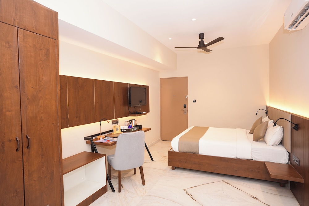 Executive Double or Twin Room, City View