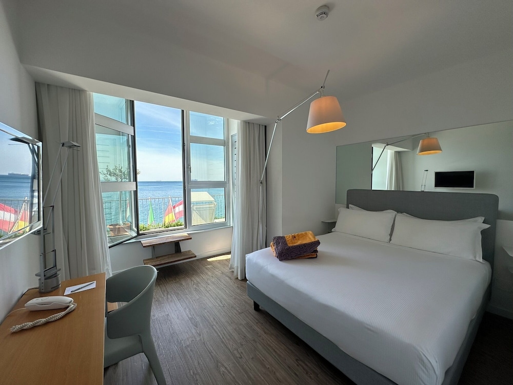 Junior Double Room, Terrace, Sea View