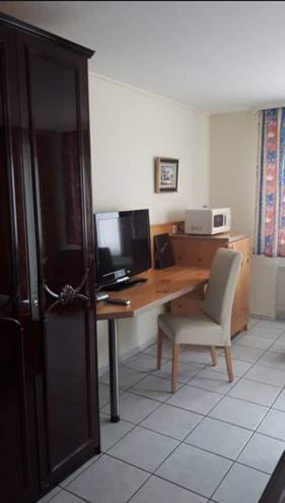 Double Room - Photo 6
