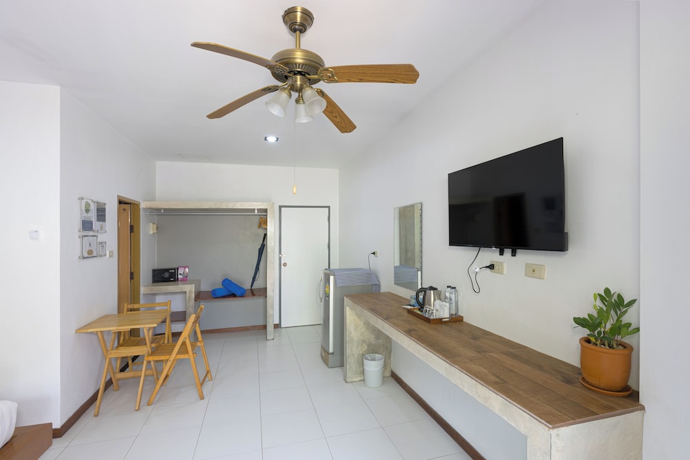 Superior Double Room, Pool View photo 2