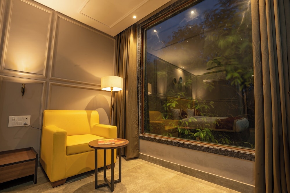 Deluxe Room - Photo 7