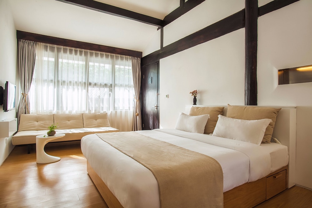 Garden Yard Deluxe Double Room