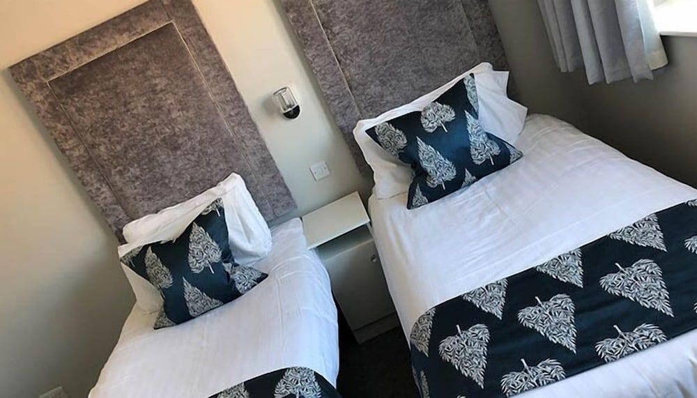 Classic Twin Room