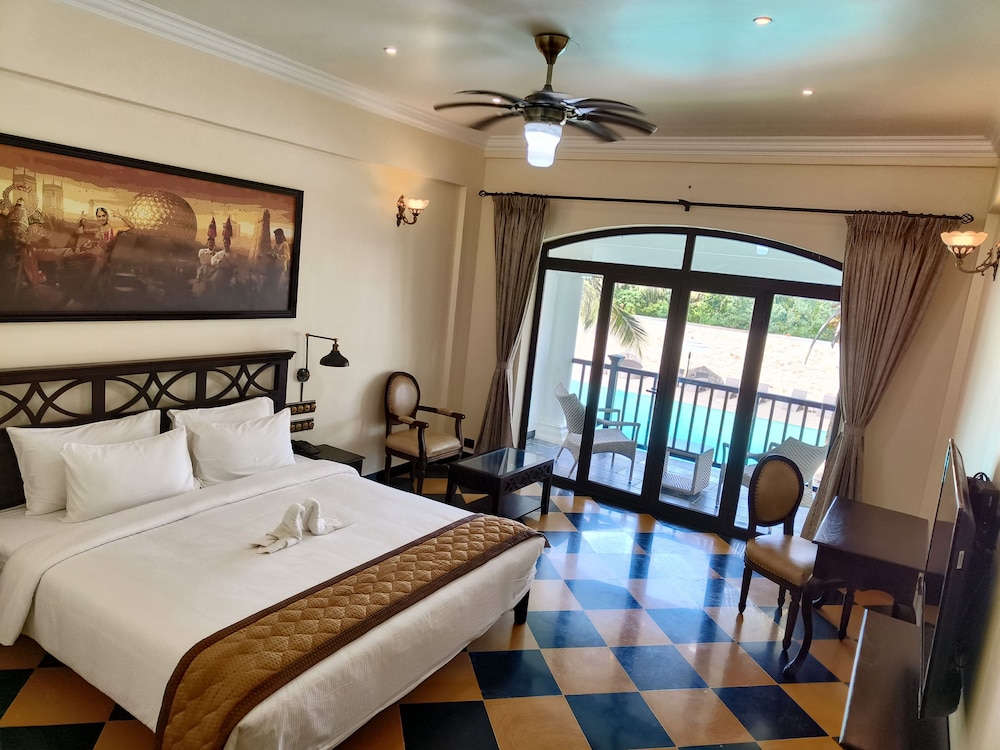 Superior Double Room, Pool View