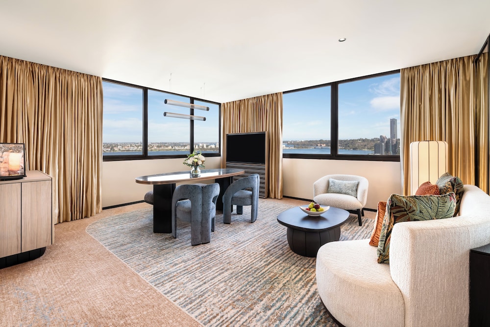 Premier River View Suite - Photo 4