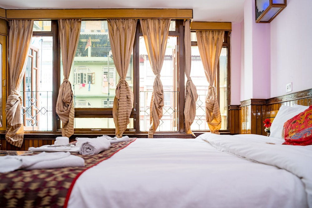 Executive Room - Photo 19