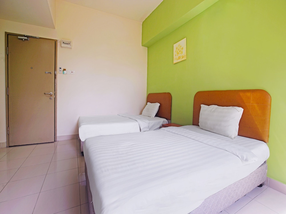 Deluxe Twin Room - Photo 3