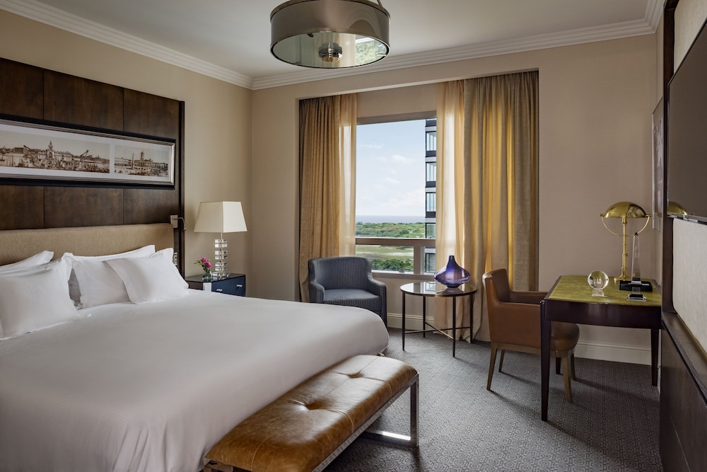 Deluxe Room Grand View