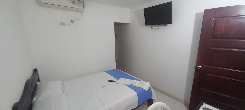 Basic Single Room photo 3