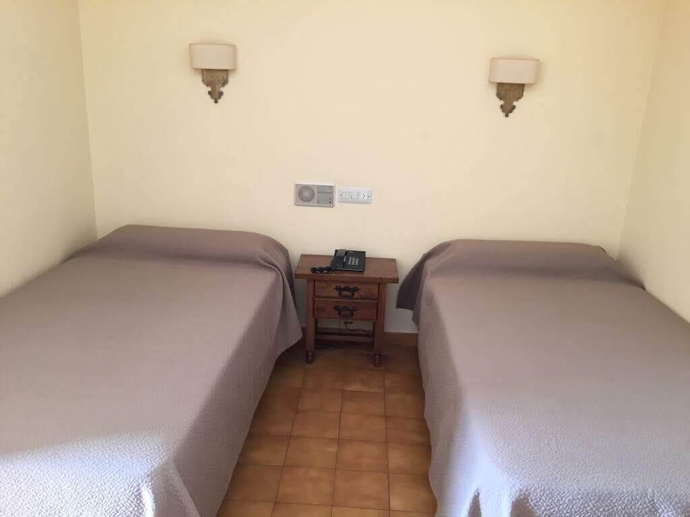 Habitación Doble Básica, 1 Dormitorio, No Fumadores, con Baño privado