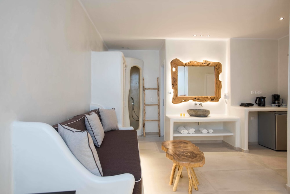 Suite, Sea View