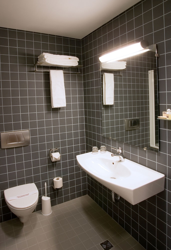 Standard Double Room - Photo 3